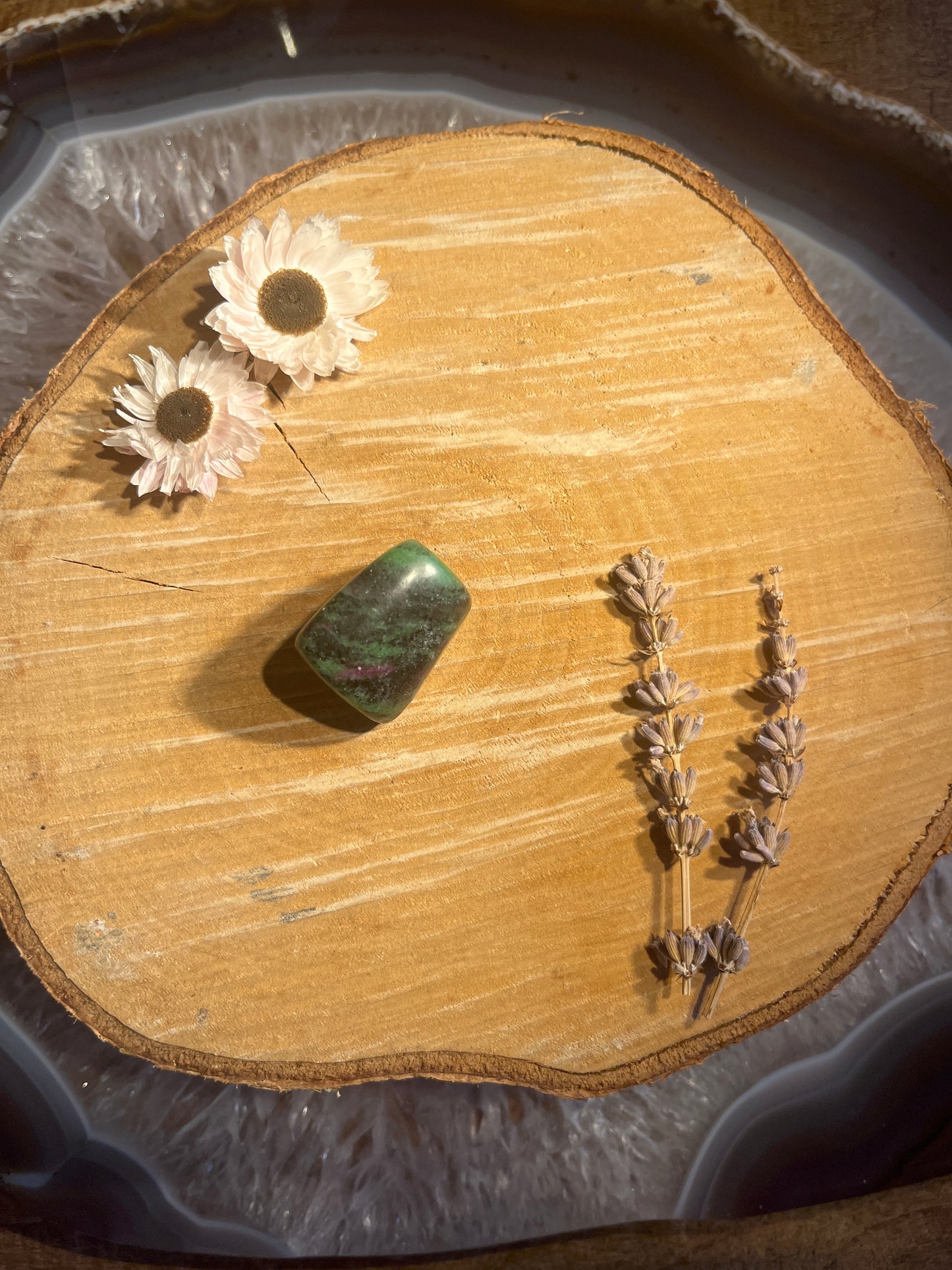 Zoisiet trommelsteen