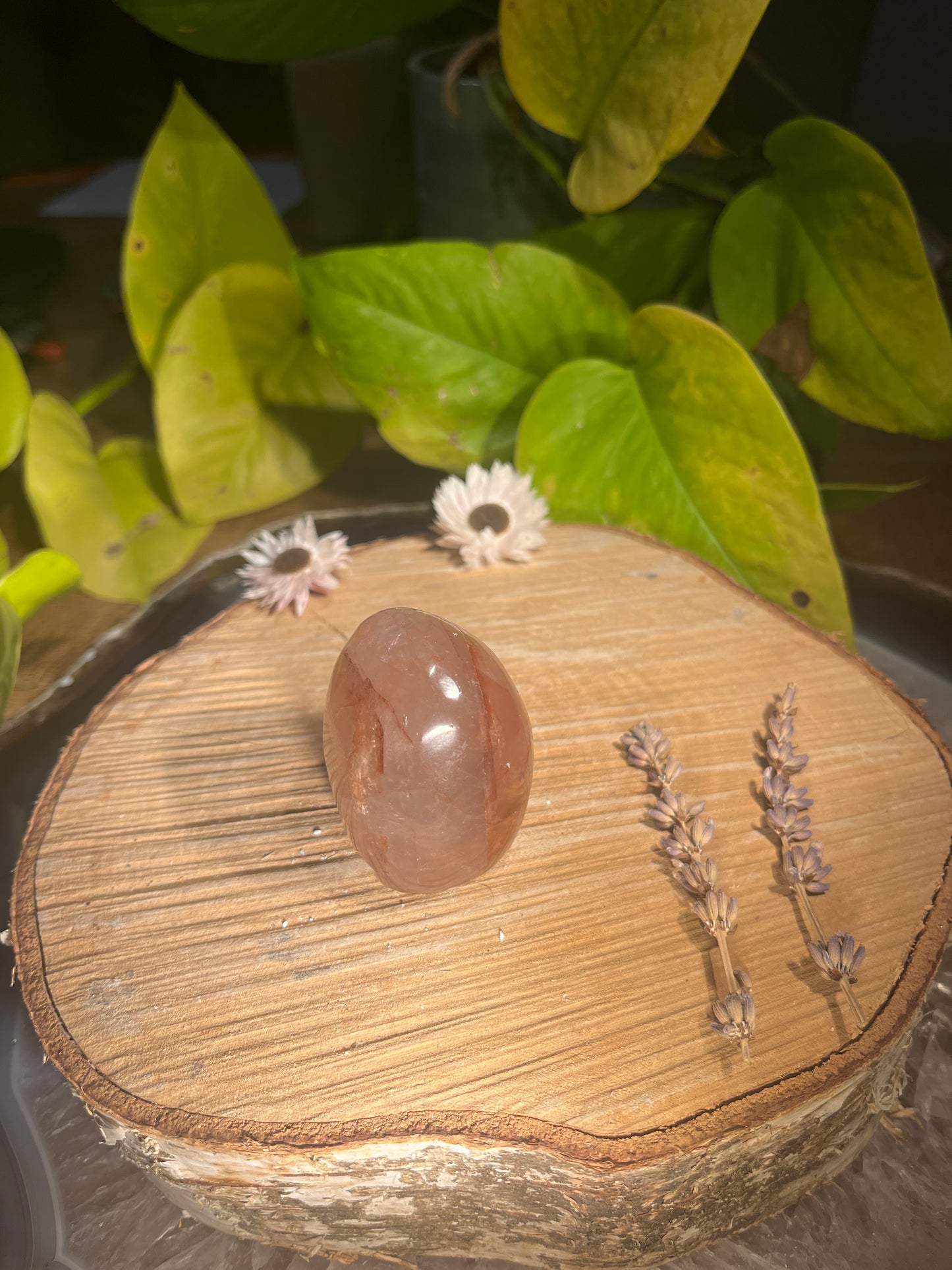 Hematoïdekwarts/ hematietkwarts sculptuur 2