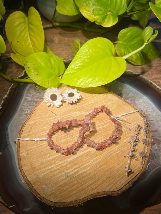 Aardbeienkwarts splitarmband
