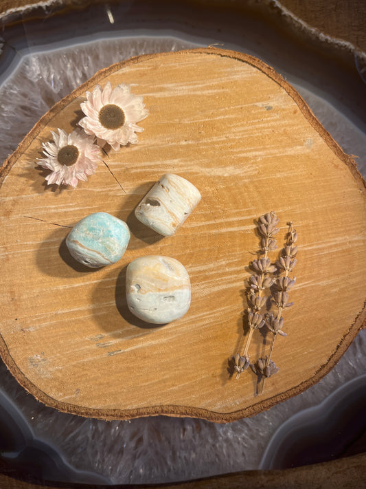 Caribbean blue calciet trommelsteen