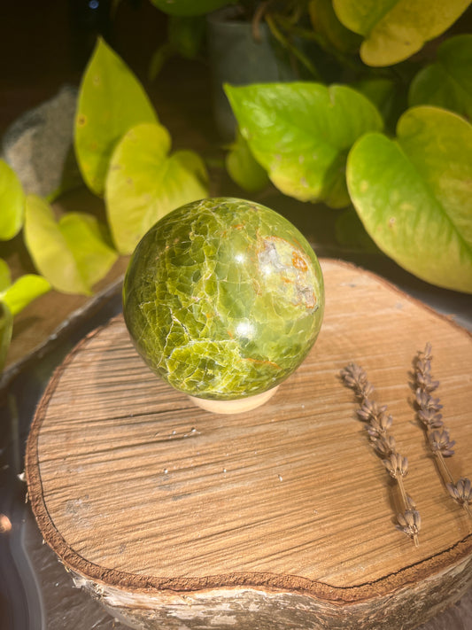 Groene opaal bol 3
