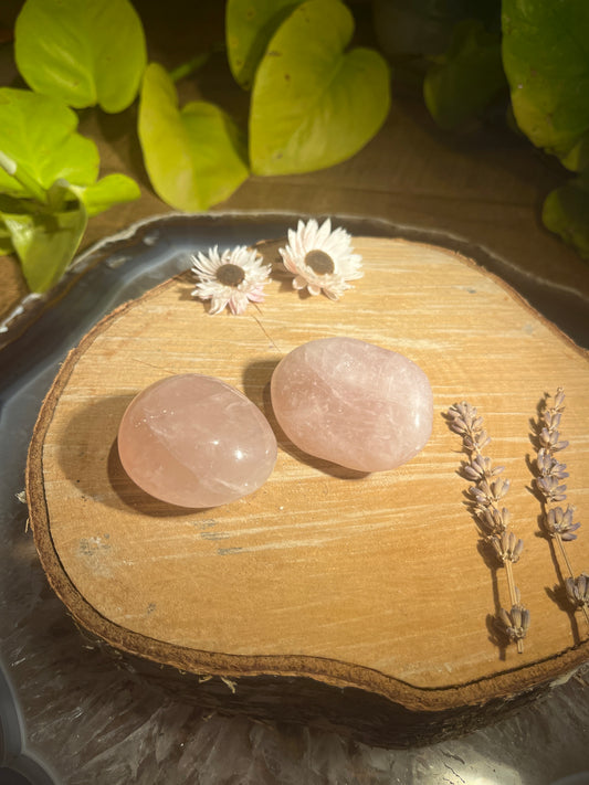 Rozenkwarts handsteen